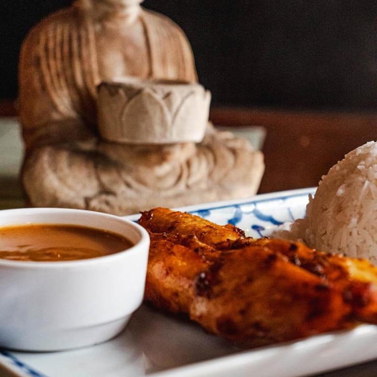 Pineapple Fried Rice: A Thai Delight